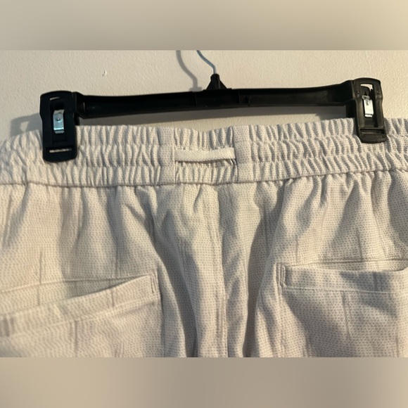 Athleta Pants Womens White Gray Farallon Jogger Printed Magic Metropolis 22/26 - Picture 10 of 14